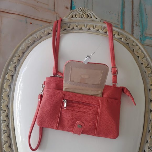 NWOT coral adjustable small purse with pockets - Picture 3 of 4